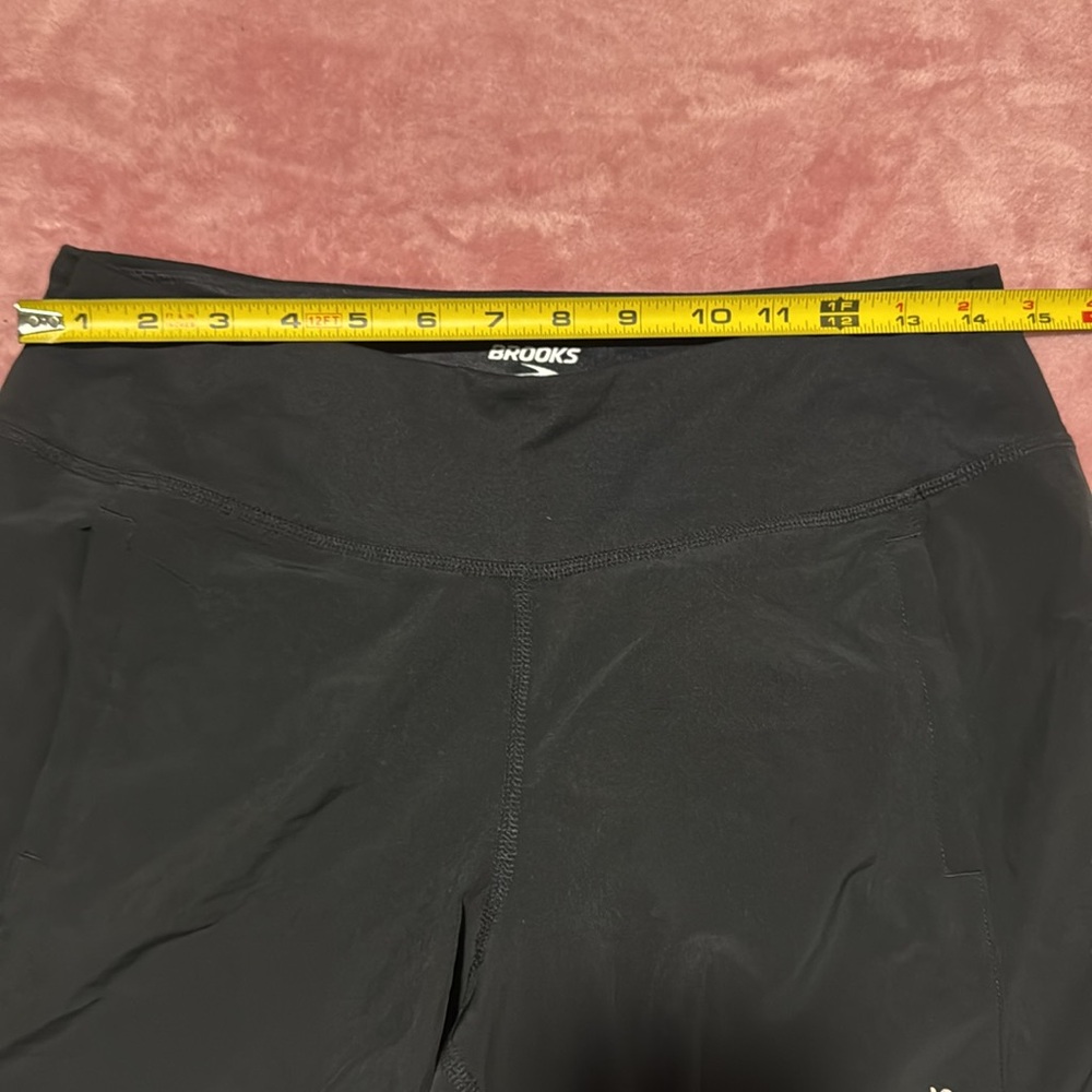 Brooks running shorts - Picture 7 of 7